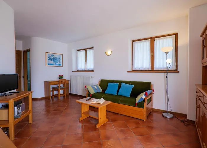 Vela Mit Dachterrasse